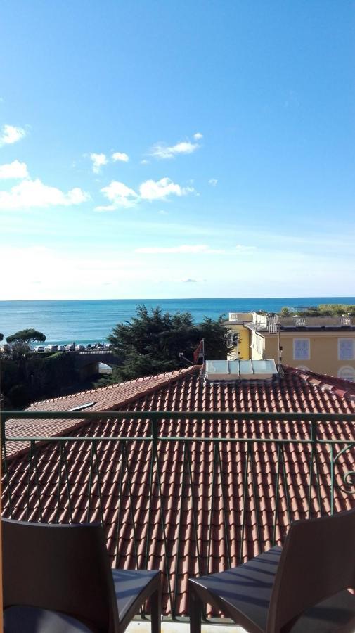 Apartamento Bianca House Sea View Levanto Exterior foto